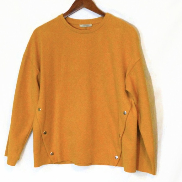 Zara Sweaters - Zara Trafaluc Gold Sweater Size Medium